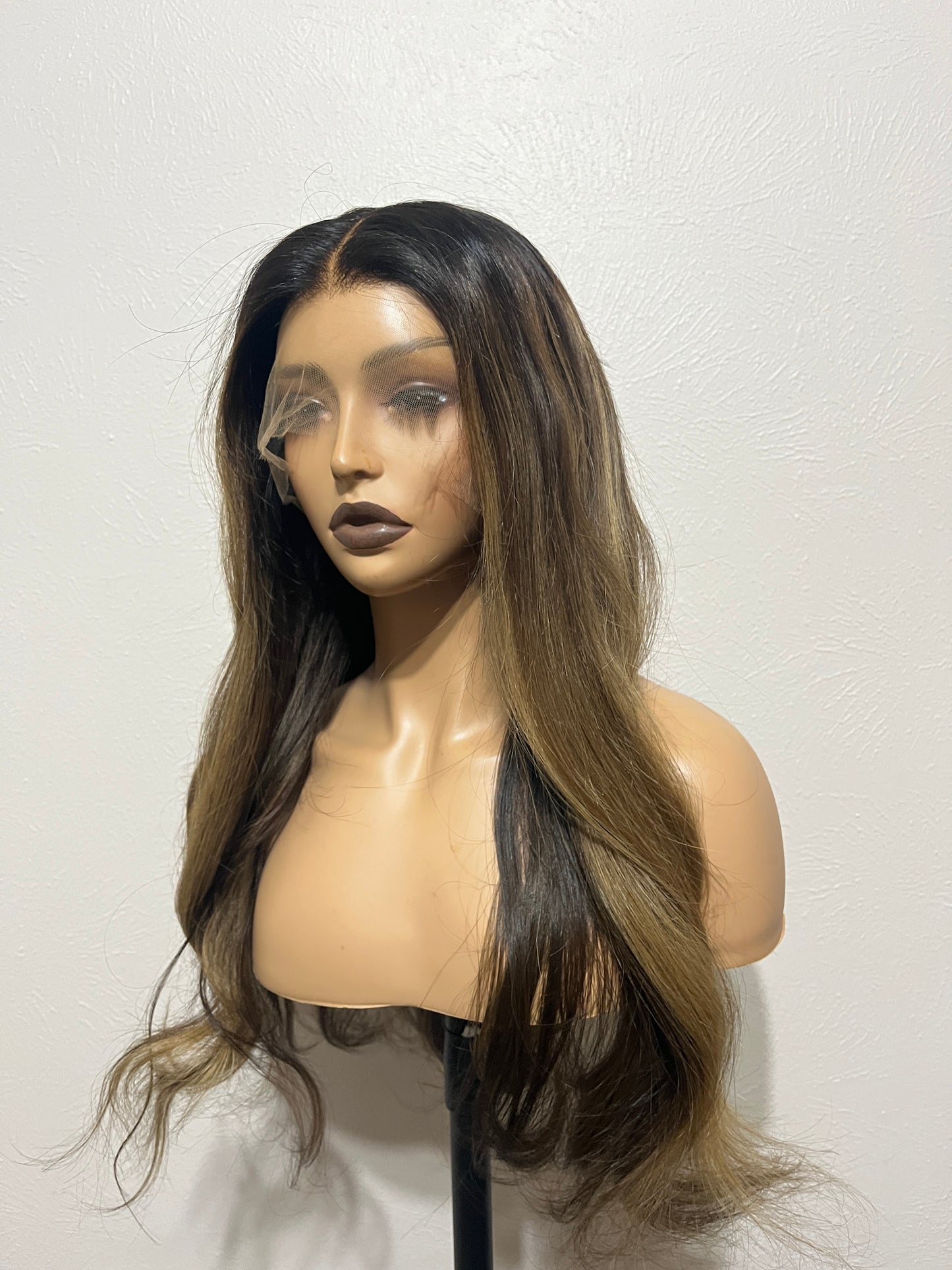 COLORED RAW HD CLOSURE WIG