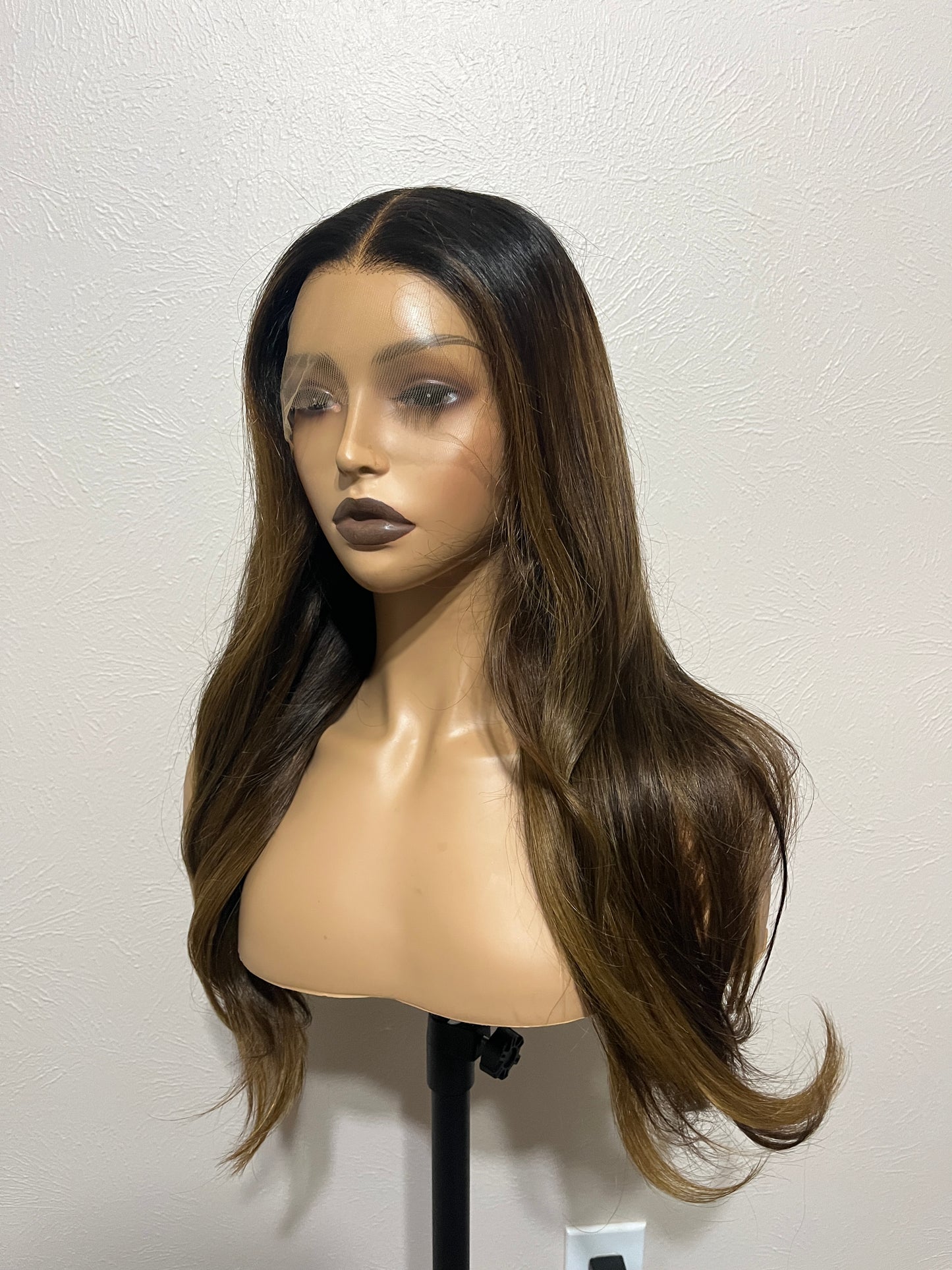 COLORED RAW HD CLOSURE WIG