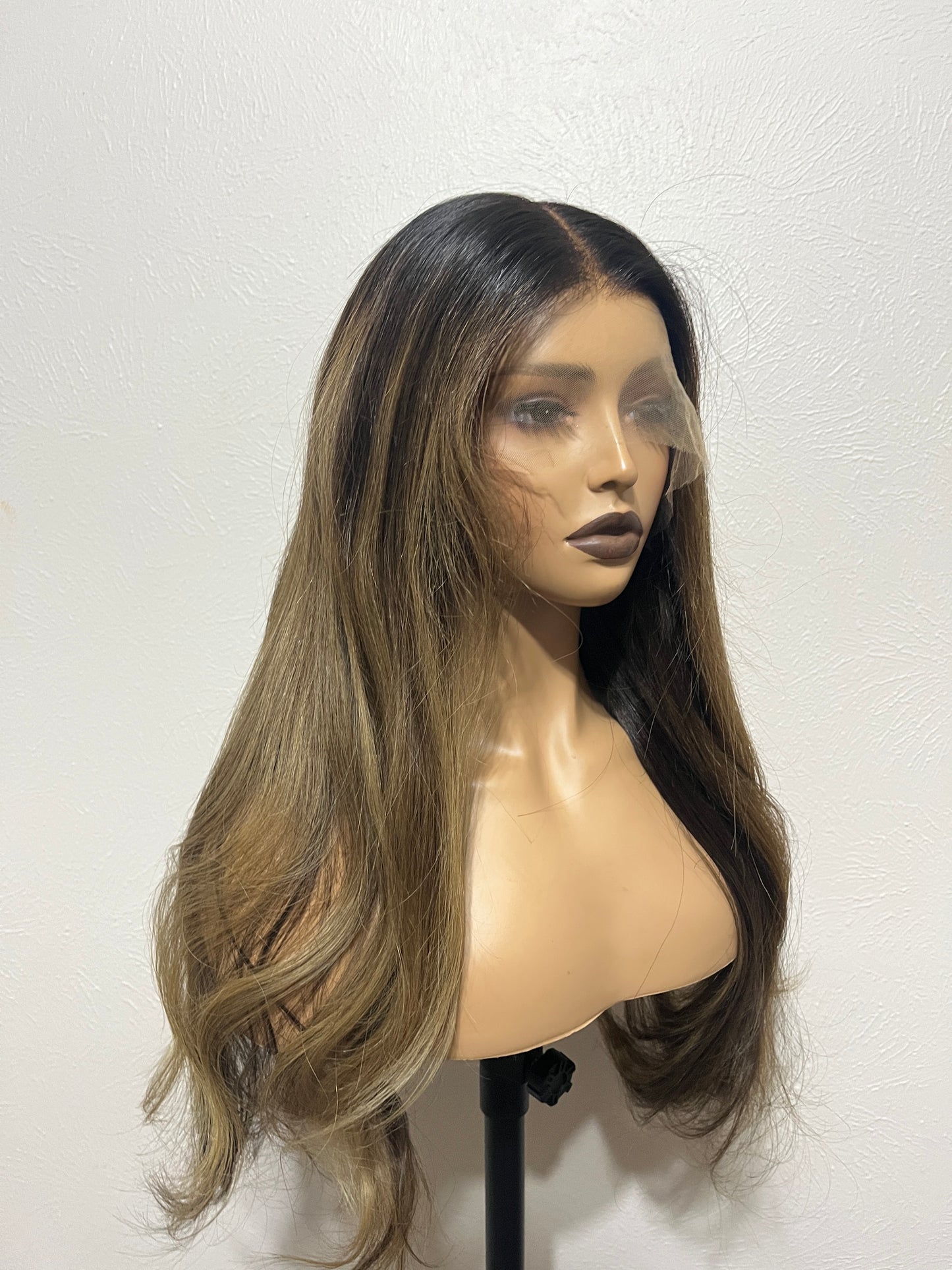 COLORED RAW HD CLOSURE WIG